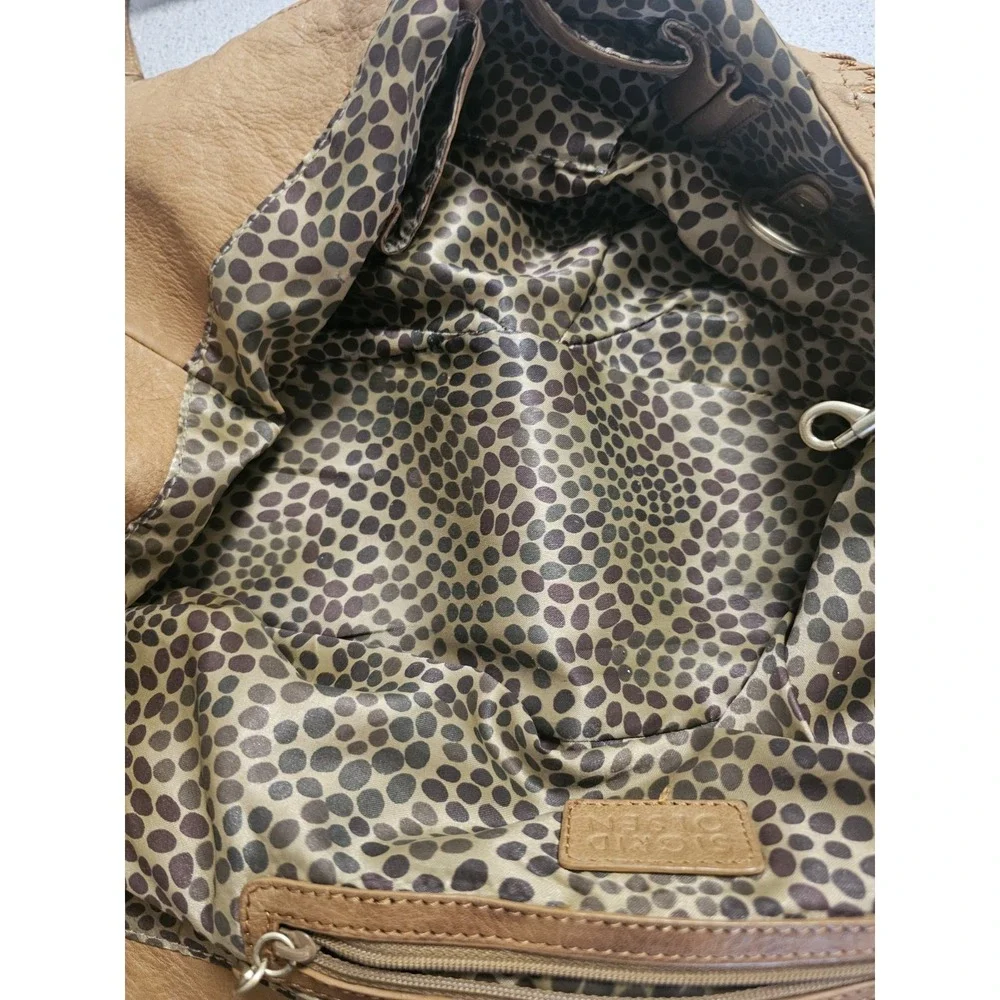 Sigrid Olsen Vintage HoBo‎ Camel Color Leather Shoulder Bag Good Clean